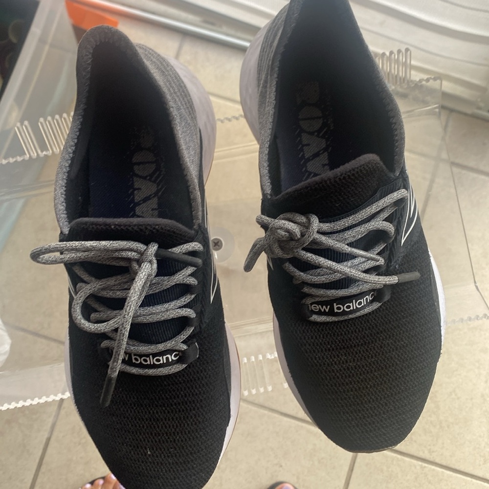 New Balance sneakers - Picture 4 of 11